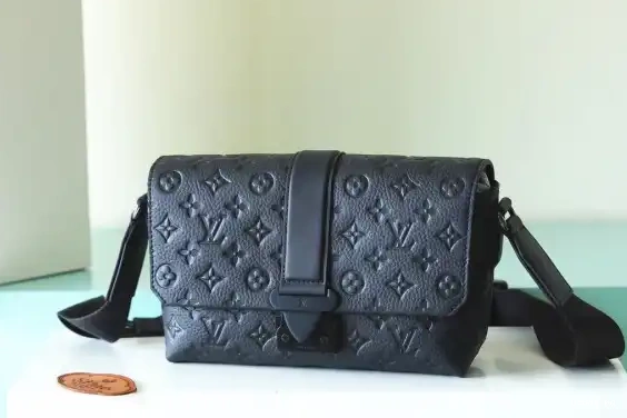 LOUIS Messenger VUITTON S-Cape 0608